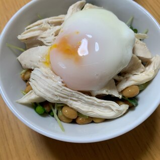 鶏胸肉のヘルシー納豆丼